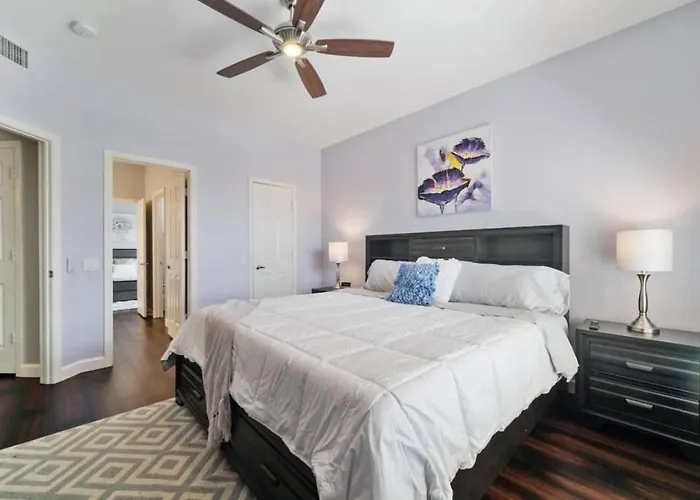 Luxurious In 1htdpoolhottubarcadegamesmore Holiday home Phoenix